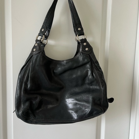 Coach Black Madison Maggie Leather Shoulder Bag with Silver Hardware - Picture 6 of 11